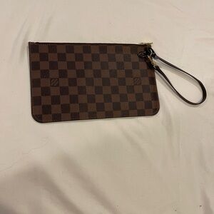 Louis Vuitton Checkered Clutch‎